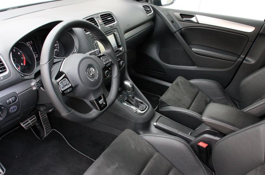  Volkswagen Golf R 2012 года  (фото 92 из 106)